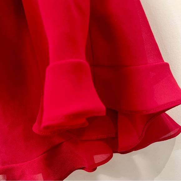 Elegant Vintage Red Midi Dress with Spaghetti Straps - Picture 5 of 5